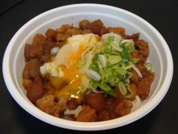 とろ玉どて豚丼(362)